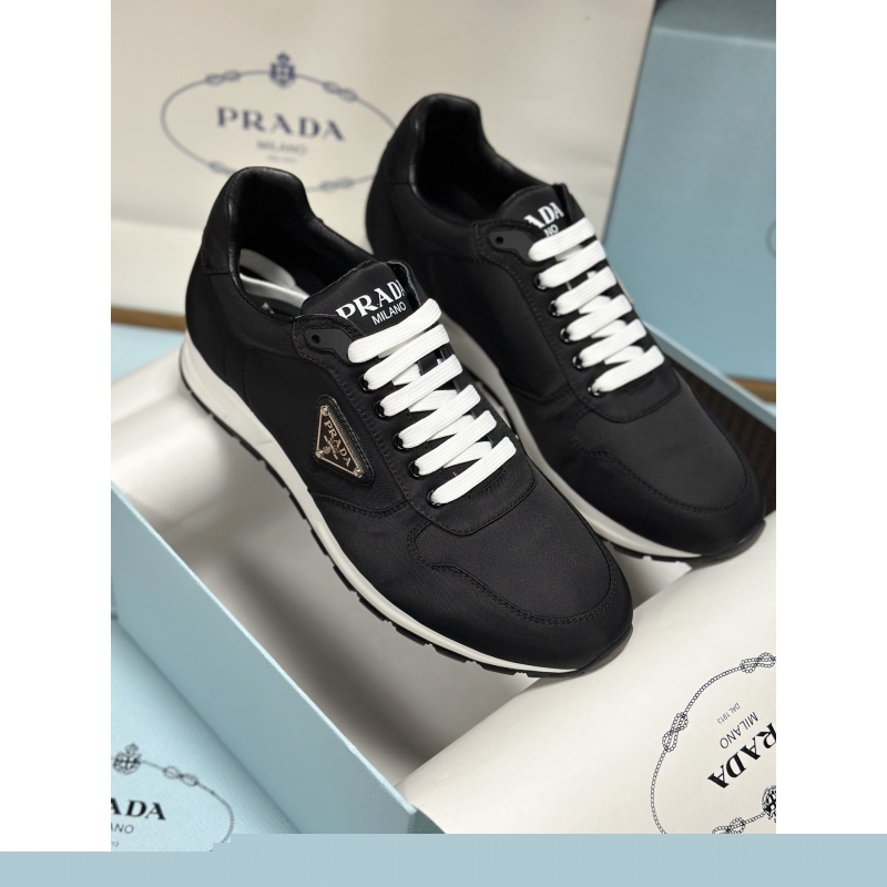 Pra*a casual shoes